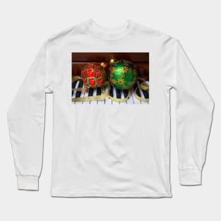 Red And Green Christmas Ornaments Long Sleeve T-Shirt